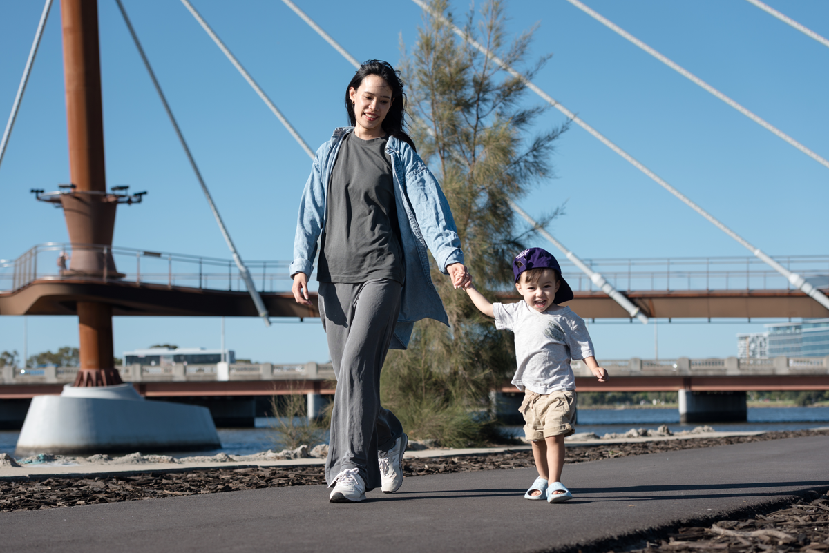 Mother and child near Boorloo Bridge
